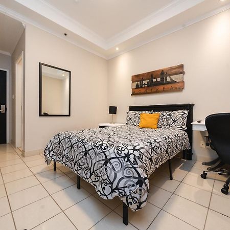 Samesun Montreal Hotel & Hostel Екстериор снимка
