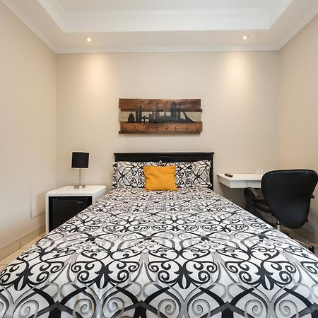 Samesun Montreal Hotel & Hostel Екстериор снимка