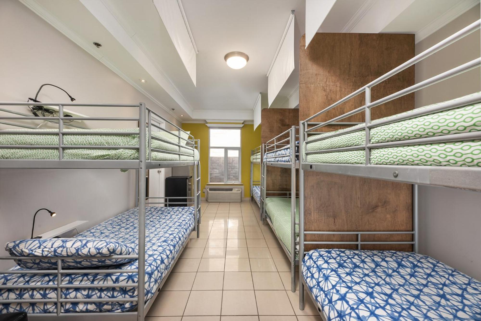 Samesun Montreal Hotel & Hostel Екстериор снимка